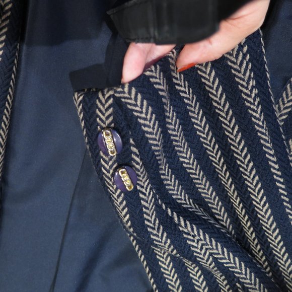 Pure Virgin Wool Vintage Coat - Picture 13 of 14